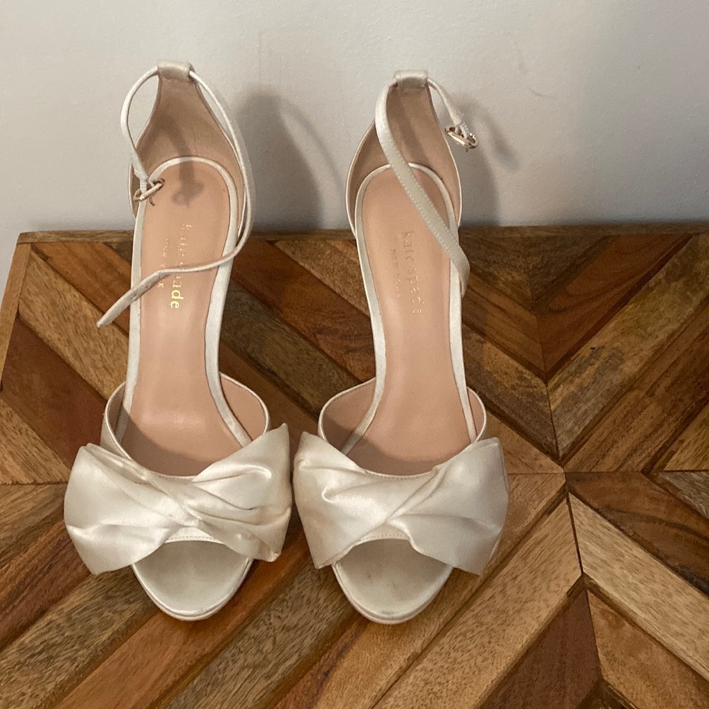 Kate Spade bridal bow satin heel